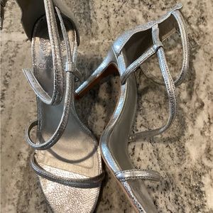Vince Camuto silver heels size 9
